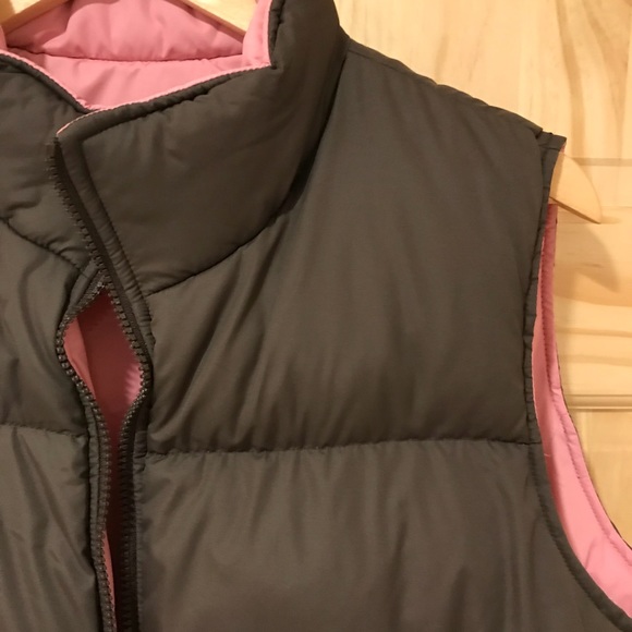 Reversible Puffer Vest - Picture 3 of 3